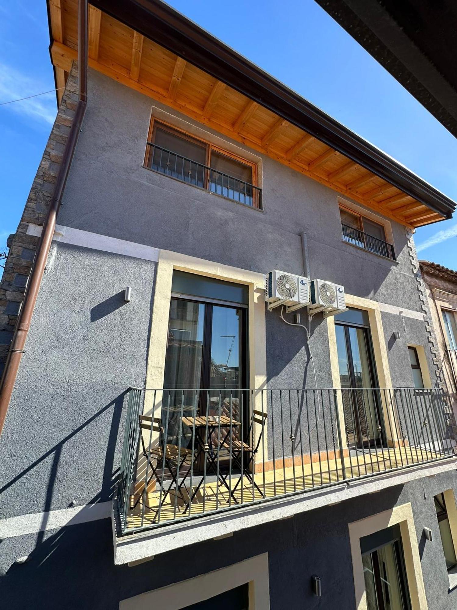 Testa House Катания Экстерьер фото